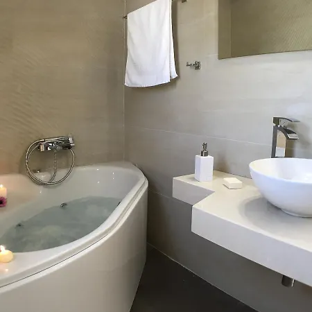 Galini Holiday home *